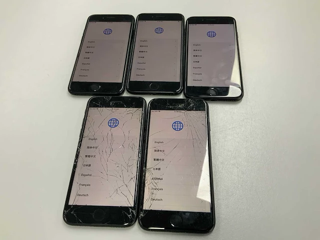 Apple - iphone 7 32/128gb black (5x) - afbeelding 1 van  3