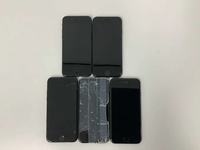Apple - iphone 7 32gb black (5x) - afbeelding 1 van  2
