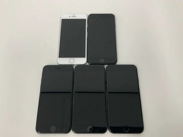 Apple - iphone 7 32gb black/silver (5x) - afbeelding 2 van  3
