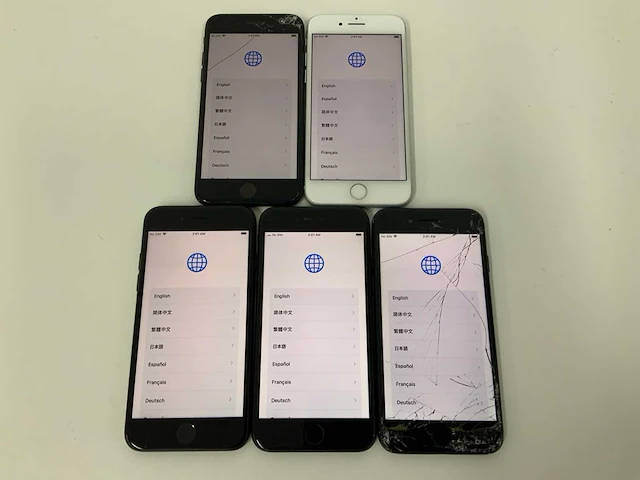 Apple - iphone 7 32gb black/white (5x) - afbeelding 1 van  3