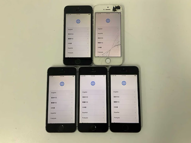 Apple - iphone se 16/32gb space gray (5x) - afbeelding 1 van  3