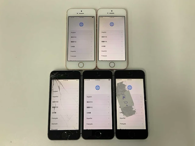 Apple - iphone se 16/32gb space gray/gold - afbeelding 1 van  3