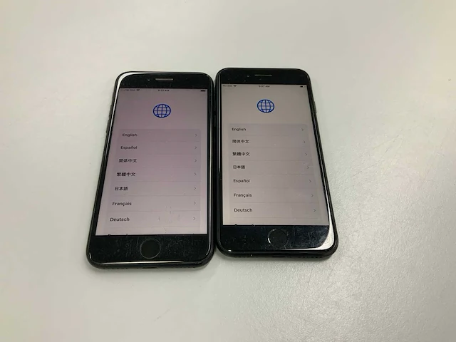 Apple - iphone se 2nd gen 64gb black (2x) - afbeelding 1 van  3