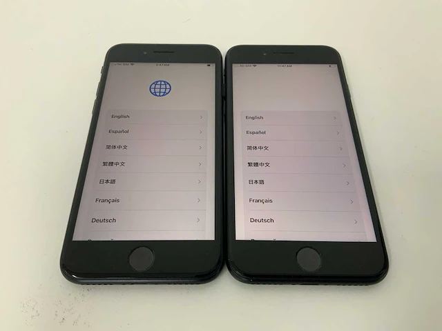 Apple - iphone se 2nd gen(2020) 64gb black (2x) - afbeelding 1 van  3