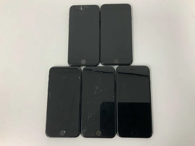 Apple - iphone se 2nd gen(2020) 64gb black (5x) - afbeelding 1 van  2