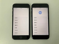 Apple - iphone se(2020) 2nd gen 64gb black (2x) - afbeelding 1 van  3