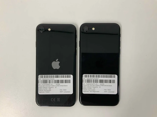 Apple - iphone se(2020) 2nd gen 64gb black (2x) - afbeelding 3 van  3