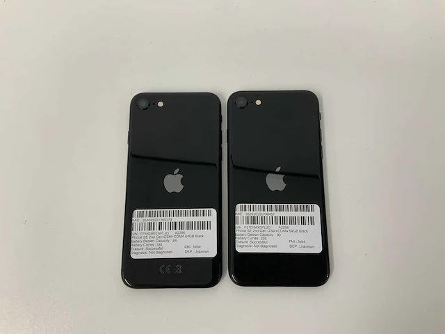 Apple - iphone se(2020) 2nd gen 64gb black (2x) - afbeelding 3 van  3
