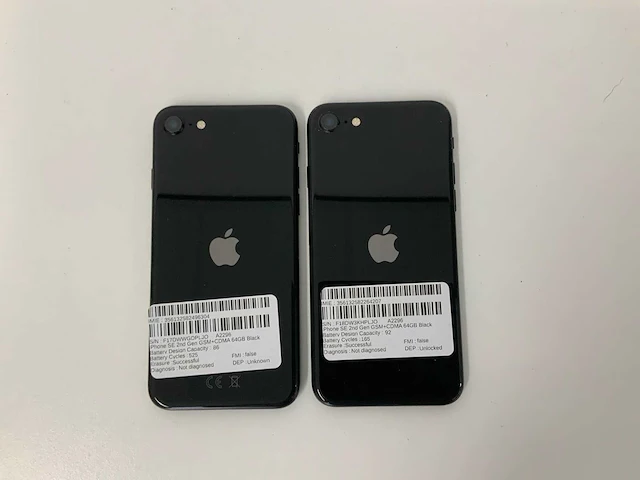 Apple - iphone se(2020) 2nd gen 64gb black (2x) - afbeelding 3 van  3