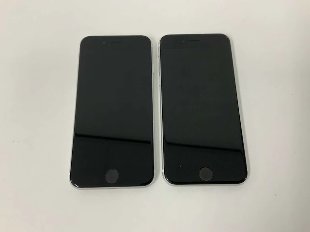 Apple - iphone se(2020) 2nd gen 64gb white (2x) - afbeelding 2 van  3