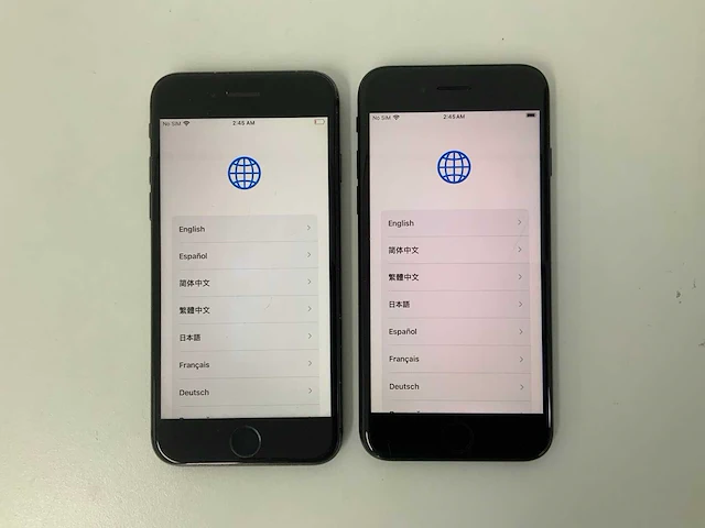 Apple - iphone se(2022) 3rd gen 64gb midnight & iphone 8 64gb space gray (2x) - afbeelding 1 van  3