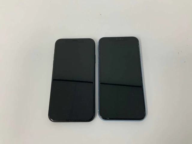 Apple - iphone xr 64gb black/blue (2x) - afbeelding 2 van  3