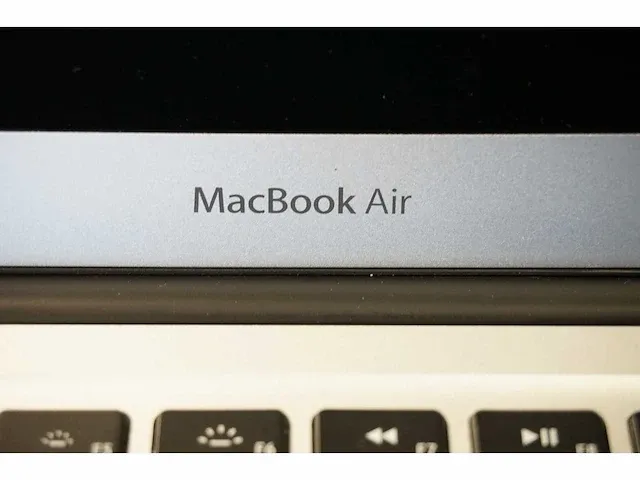 Apple - macbook air a1466 - laptop - afbeelding 5 van  5