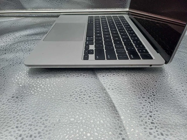 Apple - macbook air m2 - laptop - afbeelding 4 van  8