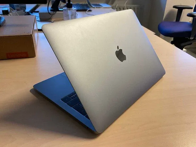 Apple - macbook pro - laptop - afbeelding 5 van  6