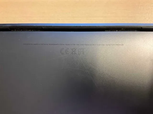 Apple - macbook pro - laptop - afbeelding 6 van  6