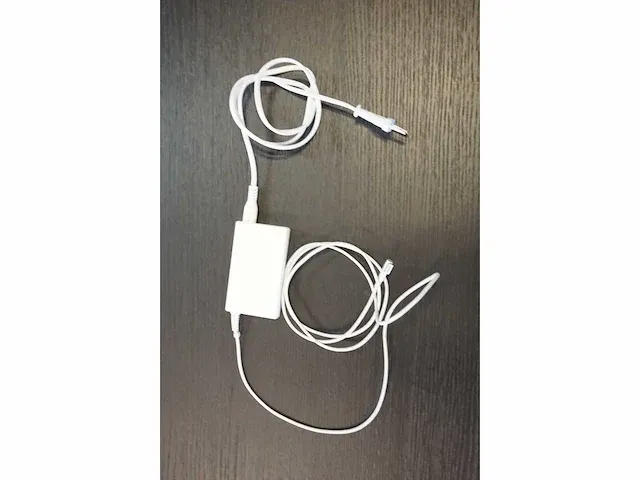 Apple - macbook pro - laptop - afbeelding 6 van  6
