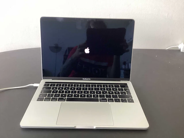 Apple - macbook pro a1706 - 13,3 i5-6267u cpu @ 2.90ghz - afbeelding 6 van  9