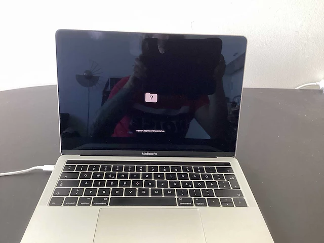 Apple - macbook pro a1706 - 13,3 i5-6267u cpu @ 2.90ghz - afbeelding 8 van  9
