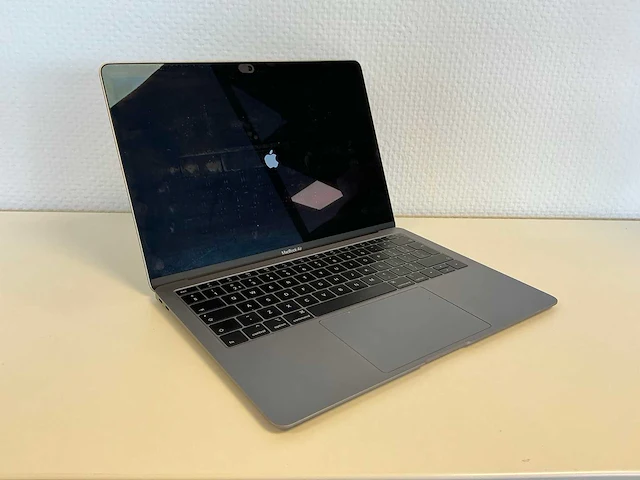 Apple - macbookair8,1 - laptop - afbeelding 1 van  6