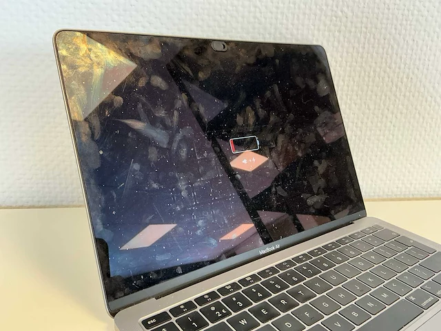 Apple - macbookair8,1 - laptop - afbeelding 3 van  6