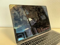 Apple - macbookair8,2 - laptop - afbeelding 3 van  6
