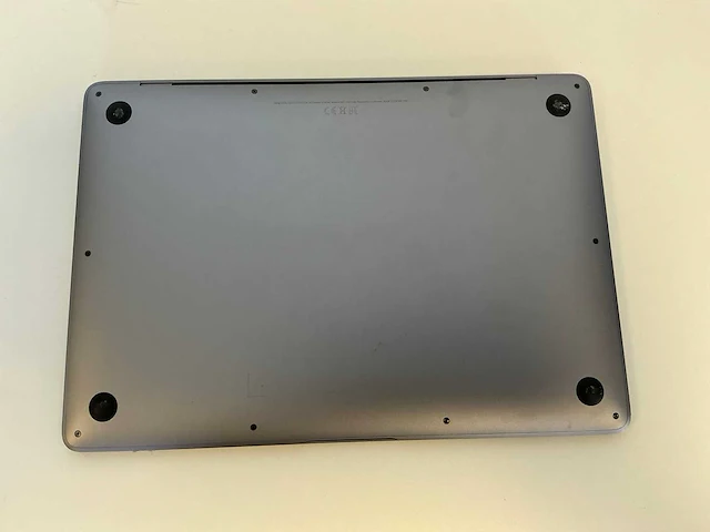 Apple - macbookair8,2 - laptop - afbeelding 5 van  6