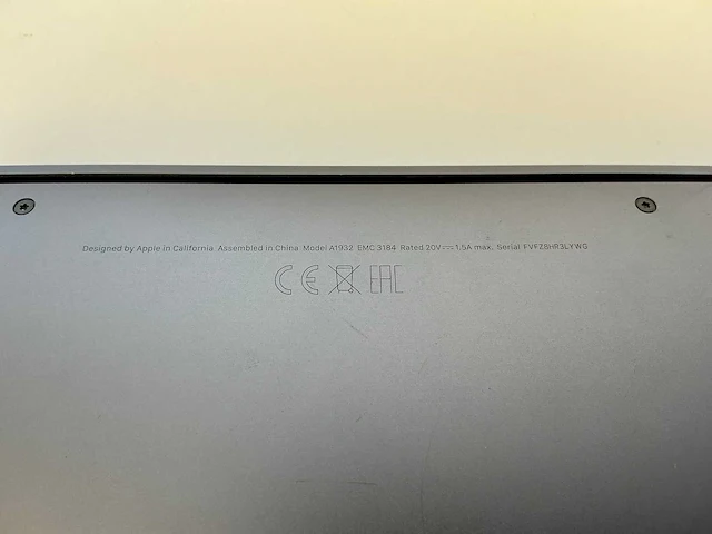 Apple - macbookair8,2 - laptop - afbeelding 6 van  6
