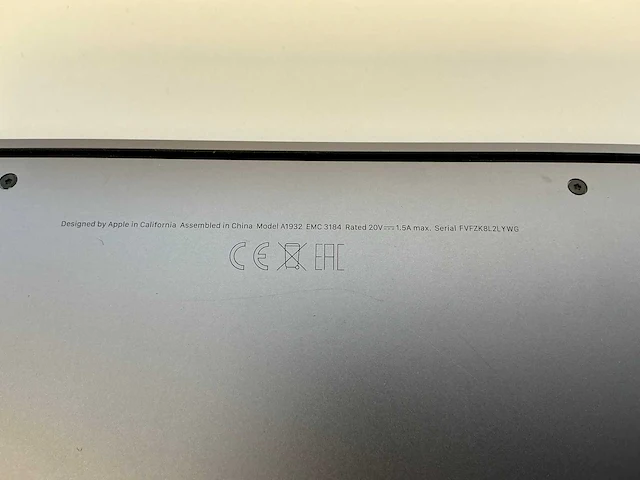 Apple - macbookair8,2 - laptop - afbeelding 5 van  5