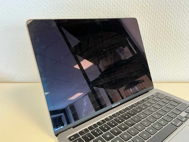 Apple - macbookair9,1 - laptop - afbeelding 3 van  6