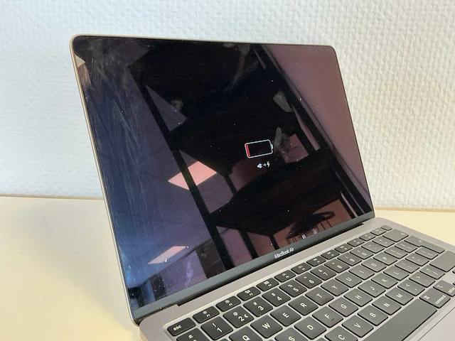 Apple - macbookair9,1 - laptop - afbeelding 3 van  6