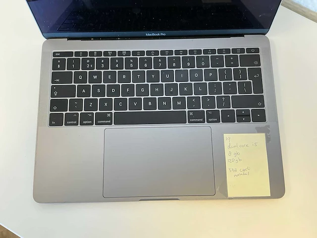 Apple - macbookpro14,1 (13 inch) - laptop - afbeelding 2 van  6