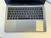 Apple - macbookpro14,1 (13 inch) - laptop - afbeelding 2 van  7