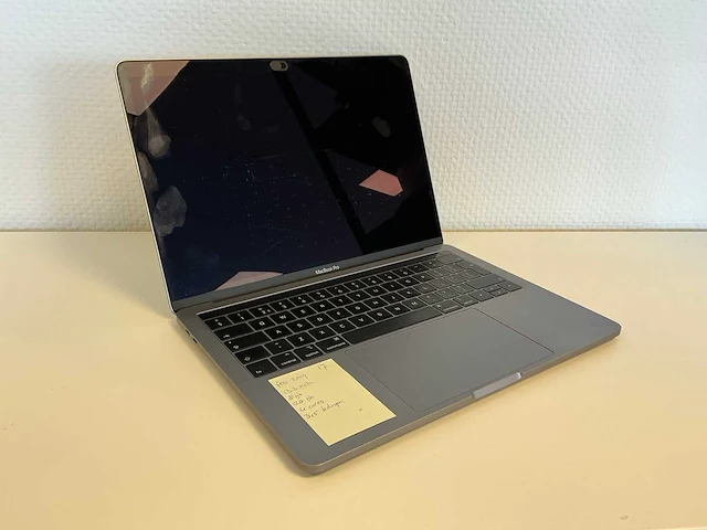 Apple - macbookpro15,4 (13 inch) - laptop - afbeelding 1 van  6