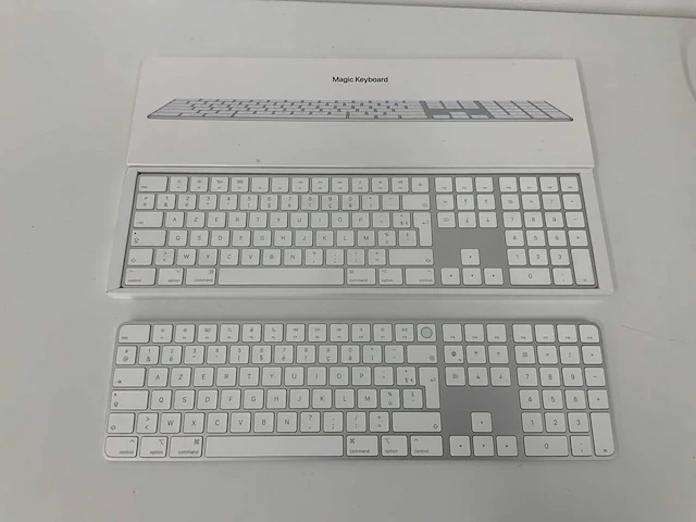 Apple - magic azerty keyboard with touch id and numeric keypad - afbeelding 1 van  2