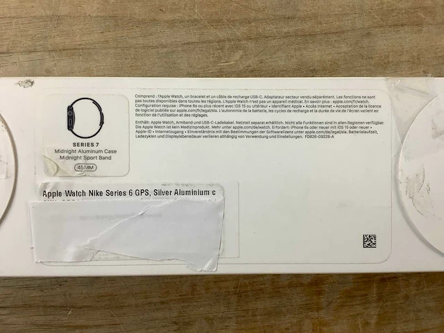 Apple - nike series 6 - smartwatch gps silver aluminium - afbeelding 7 van  7