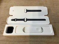 Apple - se - smartwatch gps midnight aluminium - afbeelding 4 van  7