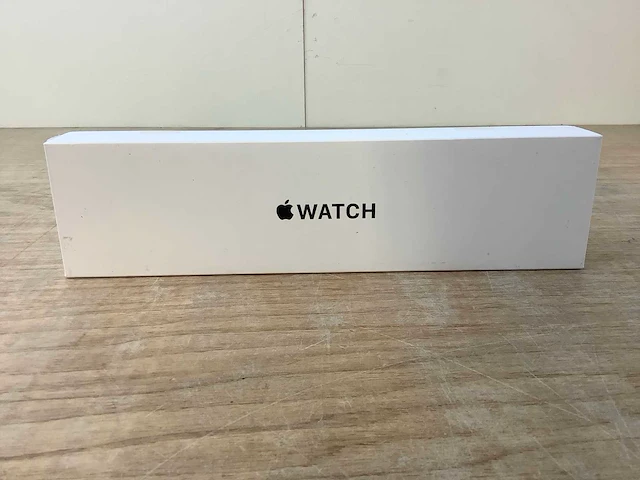 Apple - se - smartwatch gps + midnight aluminium - afbeelding 2 van  7