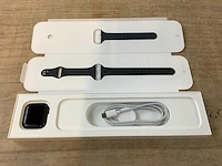 Apple - se - smartwatch gps + midnight aluminium - afbeelding 4 van  7