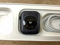 Apple - se - smartwatch gps midnight aluminium - afbeelding 6 van  7