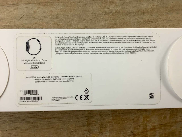 Apple - se - smartwatch gps midnight aluminium - afbeelding 7 van  7