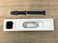 Apple - se - smartwatch gps + midnight aluminium - afbeelding 3 van  6