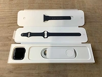 Apple - se - smartwatch gps midnight aluminium - afbeelding 4 van  7