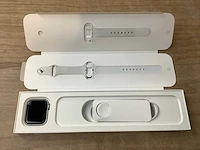 Apple - se - smartwatch gps silver aluminium - afbeelding 4 van  7