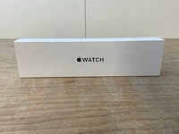 Apple - se - smartwatch gps starlight aluminium - afbeelding 2 van  7