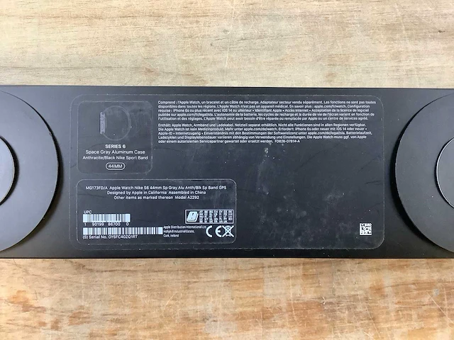 Apple - series 6 - smartwatch gps nike space gray aluminium - afbeelding 3 van  7
