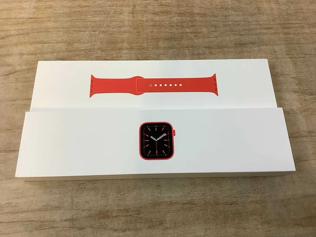 Apple - series 6 - smartwatch gps red aluminium - afbeelding 3 van  7