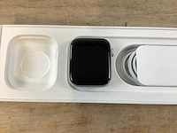 Apple - series 6 - smartwatch gps+ silver aluminium - afbeelding 6 van  7