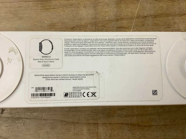 Apple - series 6 - smartwatch gps space gray aluminium - afbeelding 3 van  6