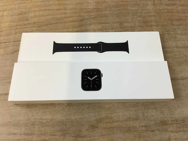 Apple - series 6 - smartwatch gps+ space gray aluminium - afbeelding 3 van  7